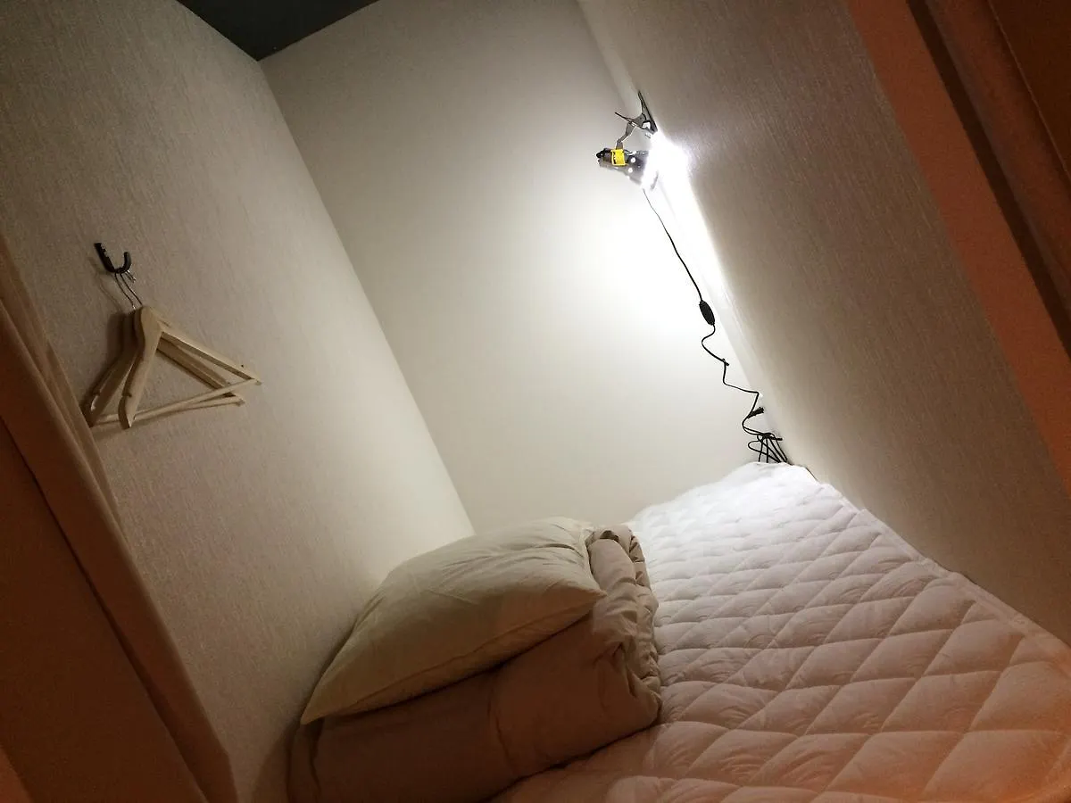 Bnbplus Shinjuku Yotsuya Τόκιο Hostel